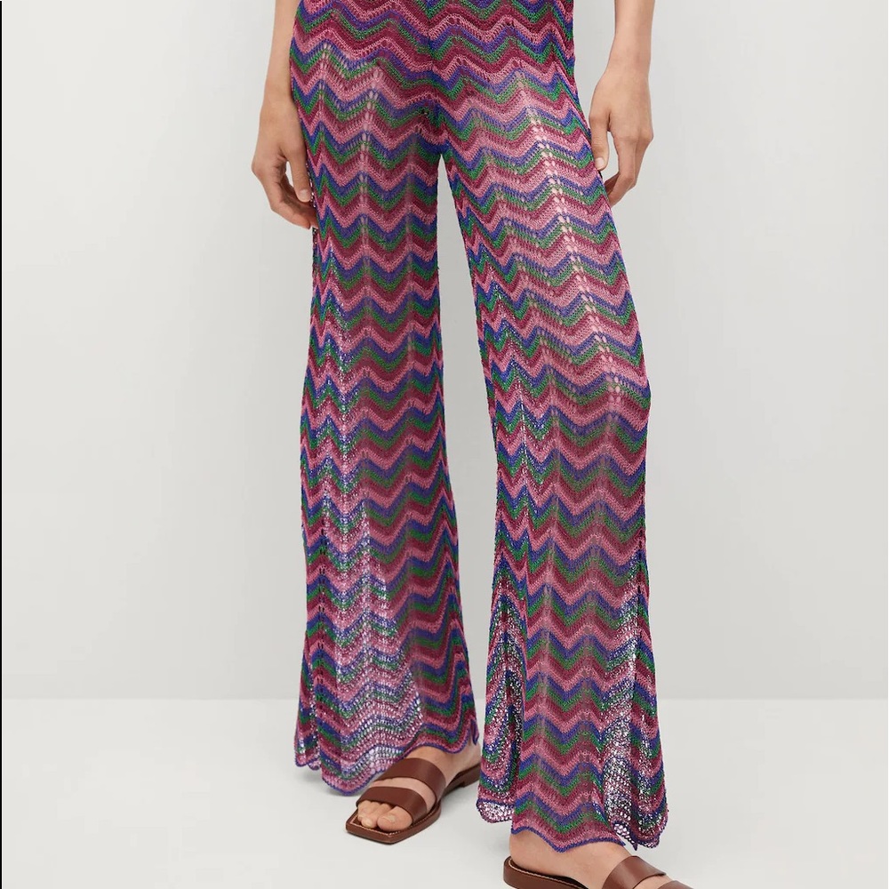 NWOT Mango Chevron knit flare pants